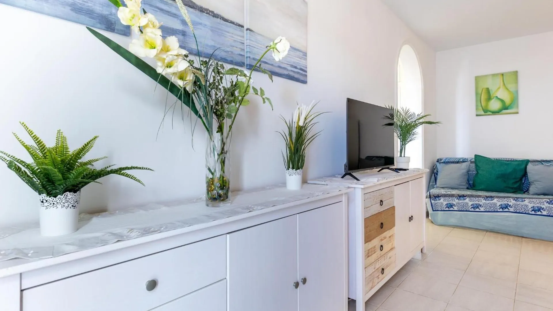 Colina Blanca 209 Precious Apartment Адехе 0*,
