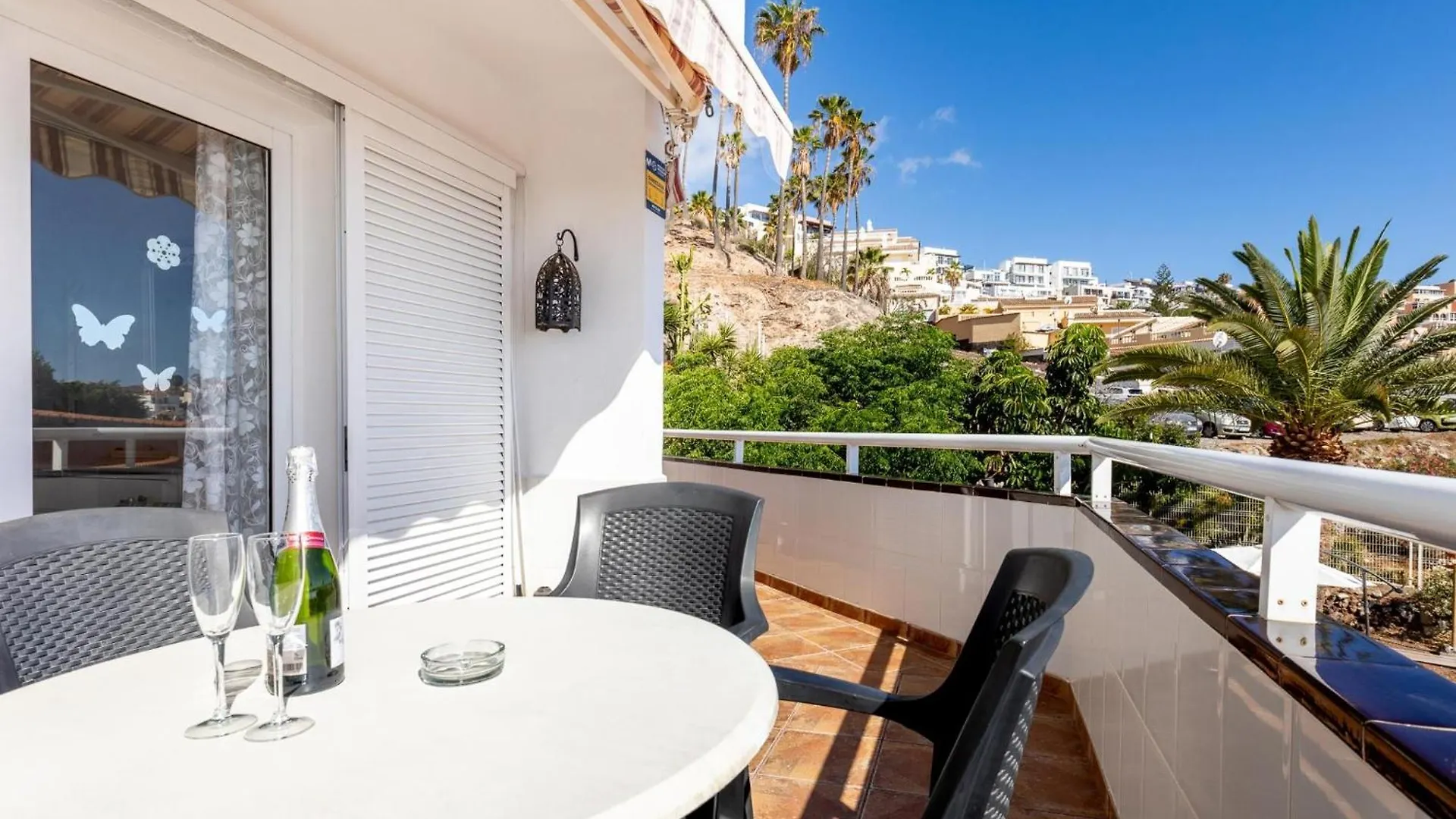 Colina Blanca 209 Precious Apartment 阿德耶