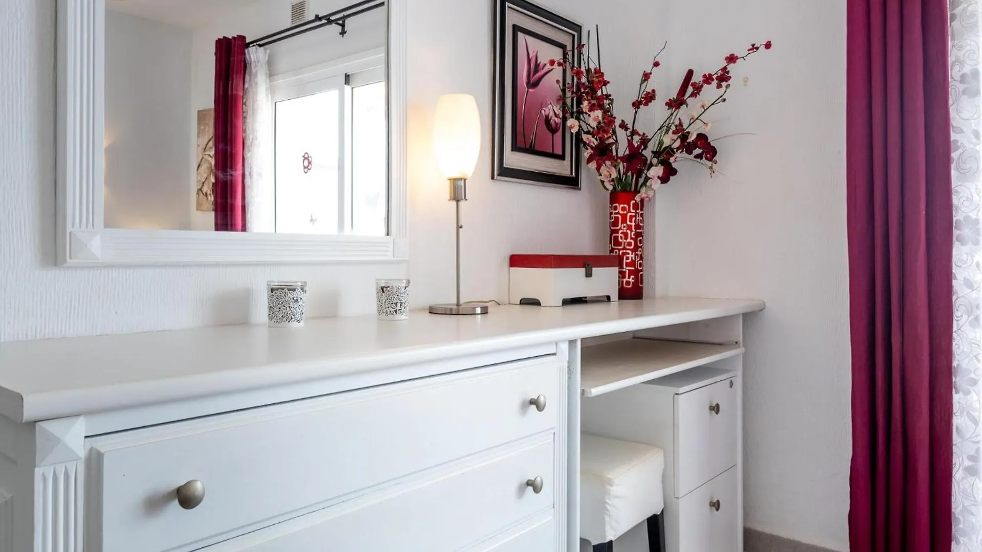 Colina Blanca 209 Precious Apartment 阿德耶